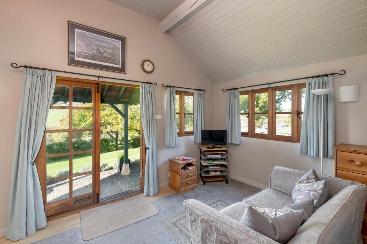Beautiful Cottage With Stunning Views In Box Box (Wiltshire) Exterior foto
