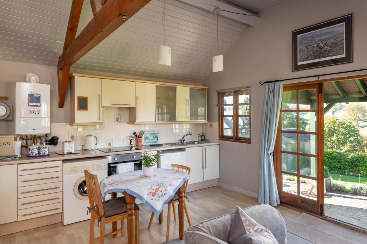 Beautiful Cottage With Stunning Views In Box Box (Wiltshire) Exterior foto